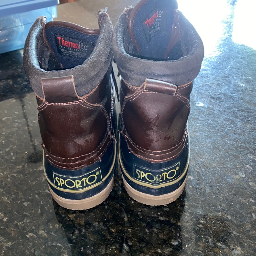 Sporto “duck” boots